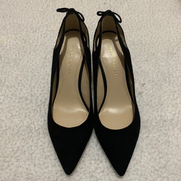 Marc Fisher Shoes - Marc Fisher black heels size 6
